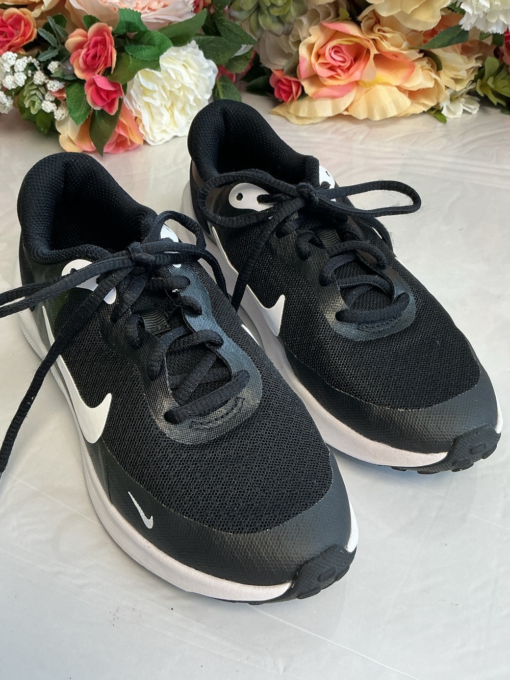 Nike Revolution 7 Black White Running Shoes Youth 1.5Y FB7689-003